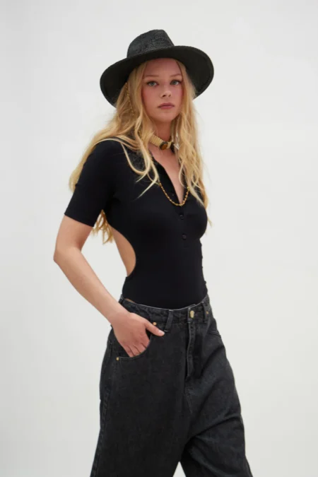 Rocio Top (Black)/Hemithea top
