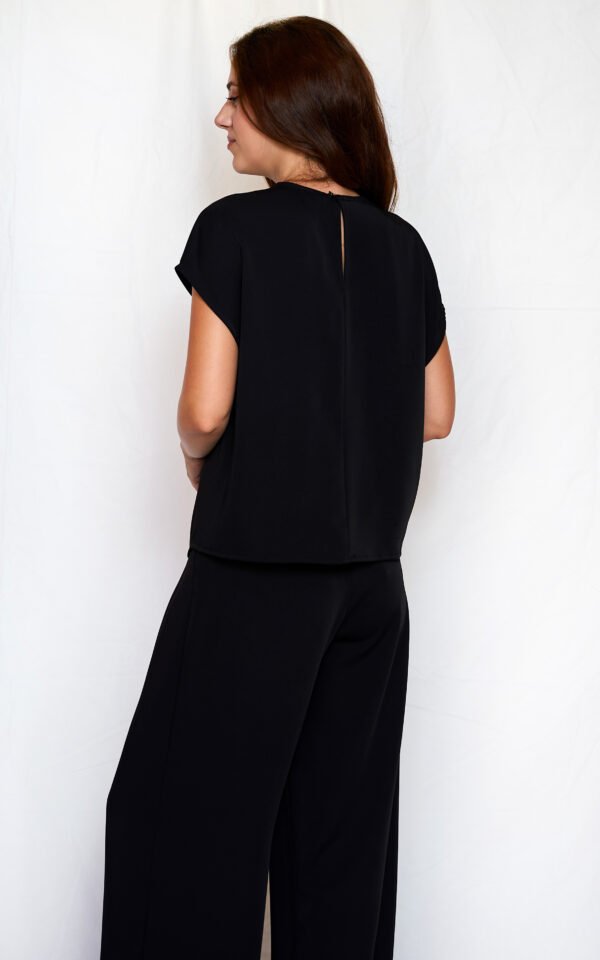 Black pleated top/ckontova μπλούζα - Image 3