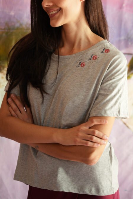 Valerie t-shirt in grey/Madame Shoushou t-shirt