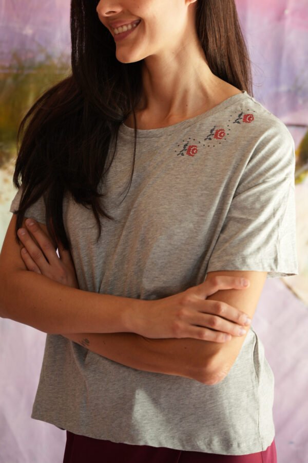 Valerie t-shirt in grey/Madame Shoushou t-shirt