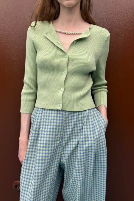 Knitted top with decorative pearl necklace/Milkwhite μπλούζα