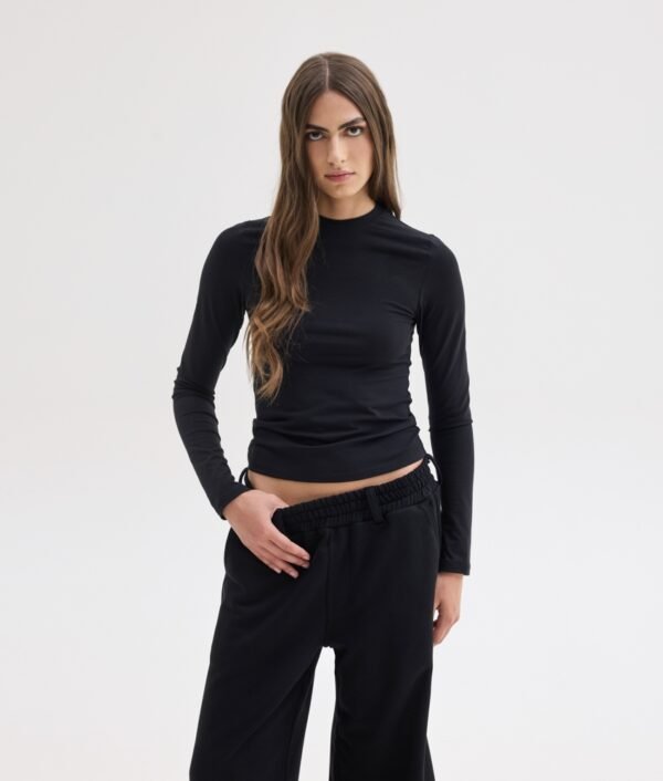 Jessie top black /Sunsetgo.  τοπ