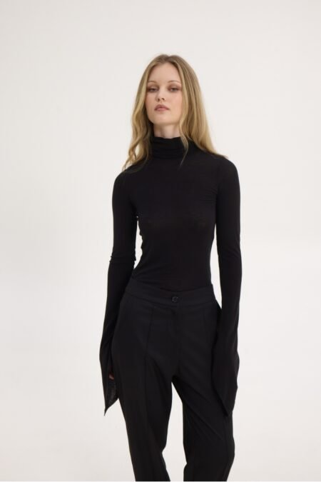Sarah turtleneck top/SunsetGo. μπλούζα